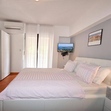 Apartment Sambris No 1 Vrsar Exterior photo
